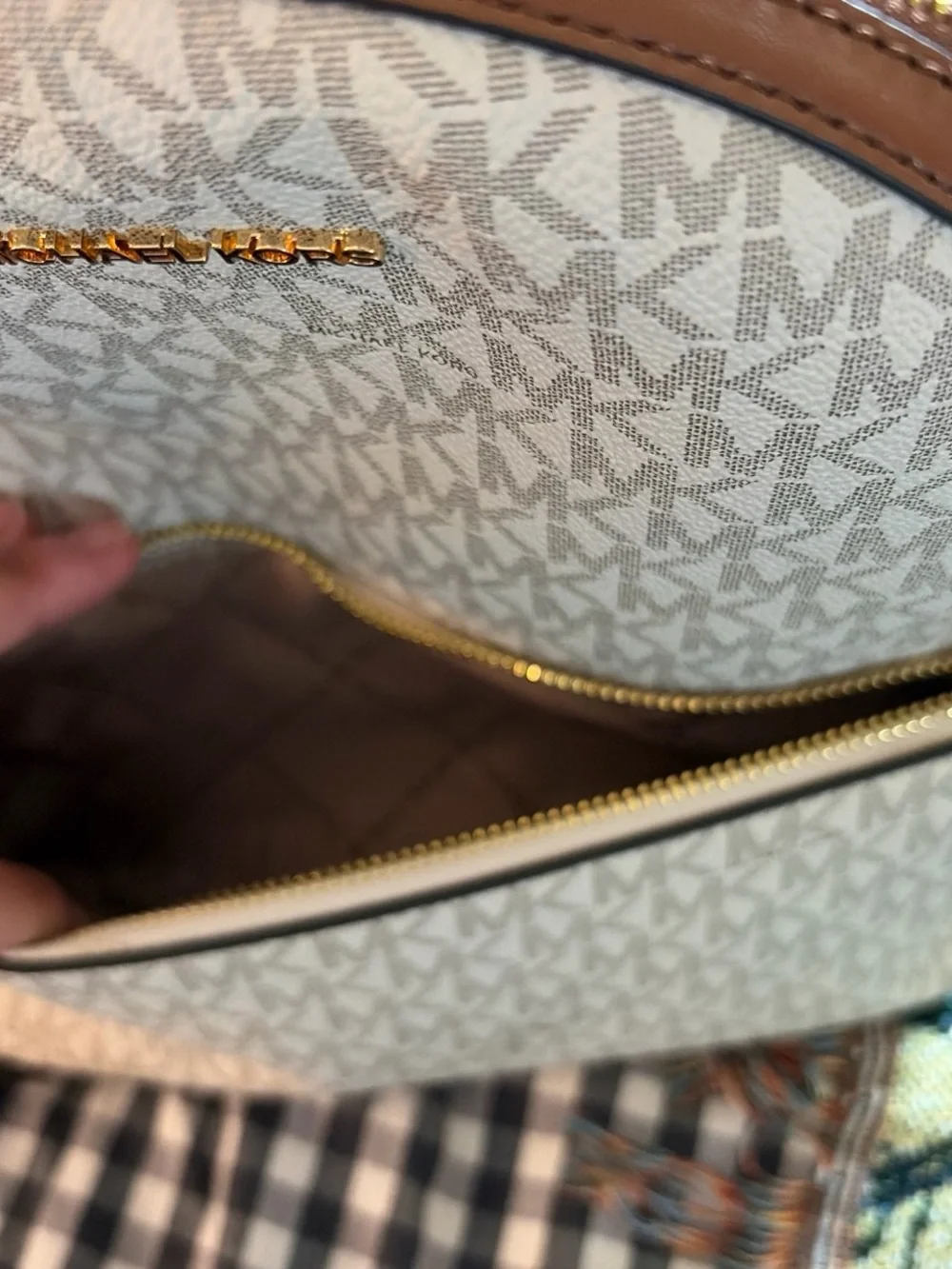 Michael Kors elegant cream